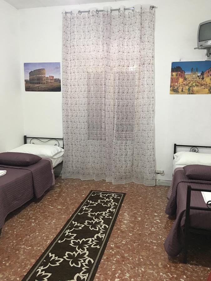 New Golden House Hostel Rom